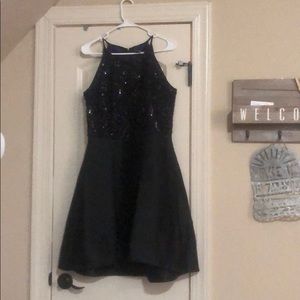 Taylor Dresses - Size 8 Taylor black dress Taylor Dresses - Size 8 Taylor black dress